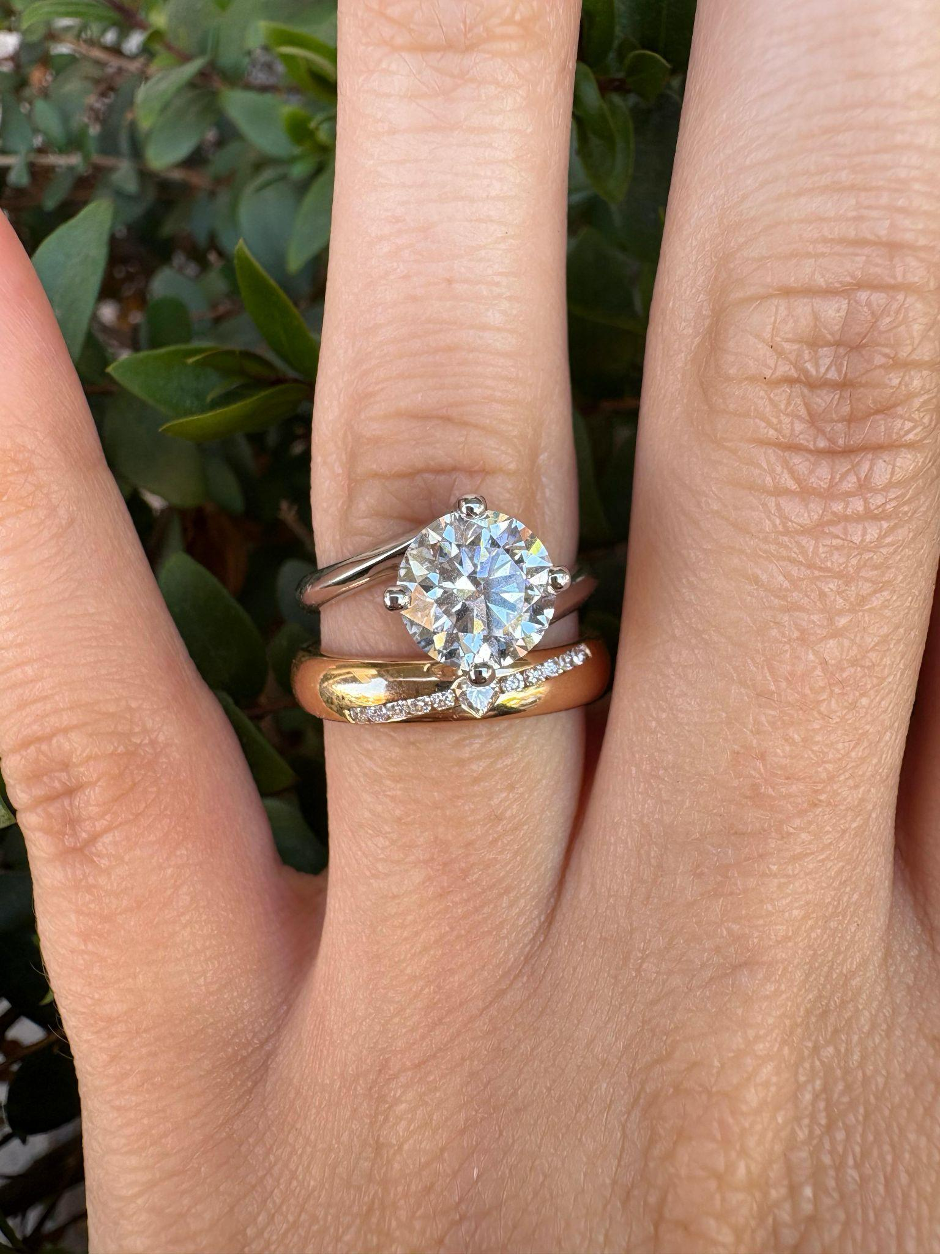 Sole Solitaire Engagement Ring with 2.21 Ct Round Lab Grown Diamond and Venus Wedding Band with 1 Heart Diamond and 10 Round Lab Grown Diamonds